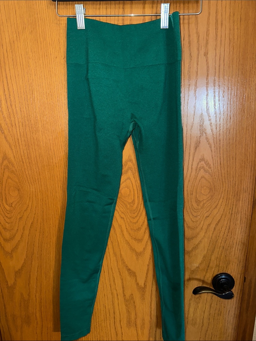 Aurola Green Scrunched Butt Leggings
